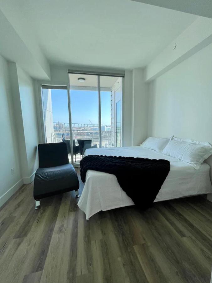 Luxury Designer Suite With Rooftop Pool, Gym Сан-Диего Экстерьер фото